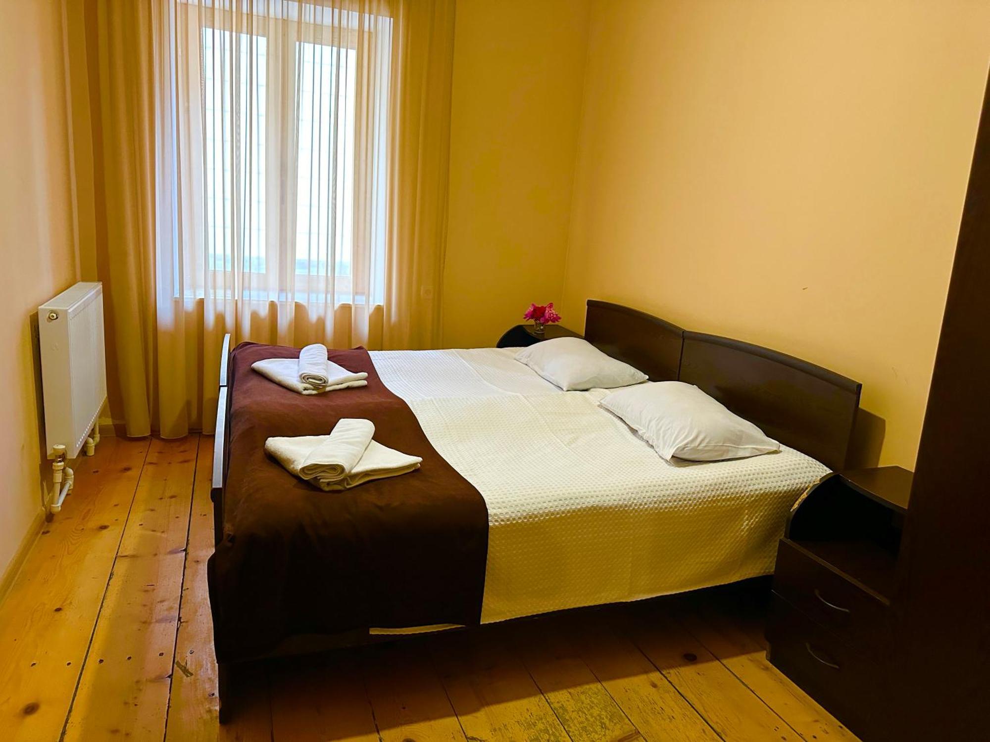 Mziuri Guest House Местия Екстериор снимка